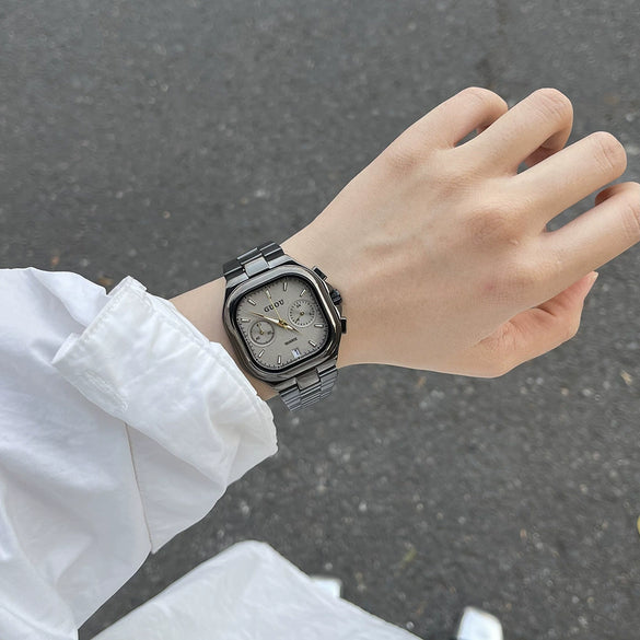 Leisure Square Alloy Strap Quartz Watch For Female With Mineral Strengthened Glass Mirror And Stainless Steel Clasp