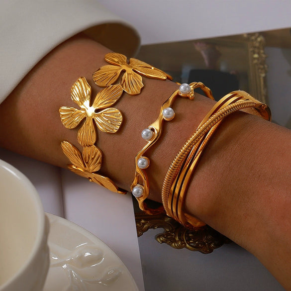 Light Luxury Bead Jewelry Titanium Steel Gold Plated Pastoral Style Flower Open Bracelet For Women