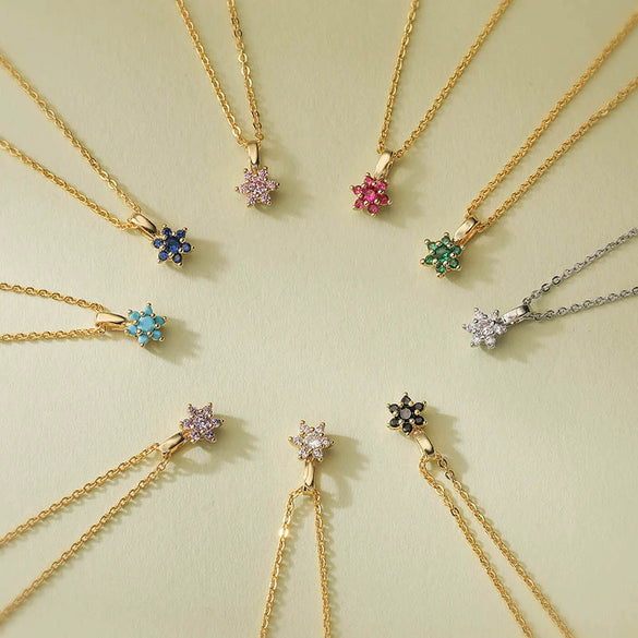 Light Luxury Copper Inlaid Zirconia Flower Petal Necklace For Women With O Chain