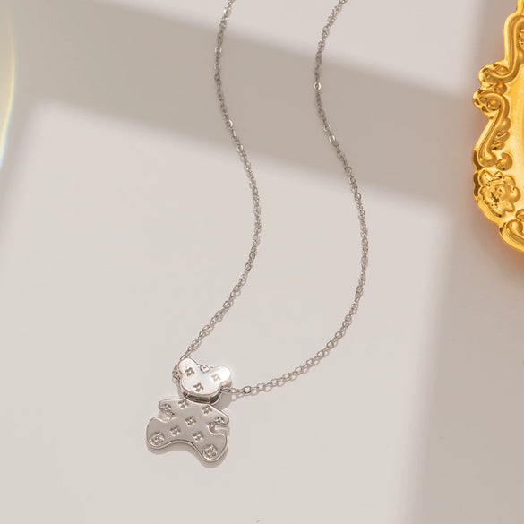 Light Luxury Cute Movable Bear Titanium Steel Necklace For Women With Geometric Design And Electroplating