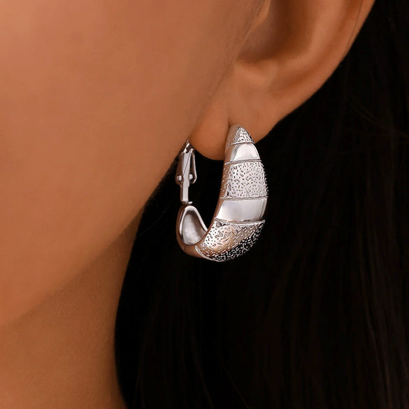 Light Luxury Geometric Crescent Stainless Steel 18K Gold Plated Women's Earrings