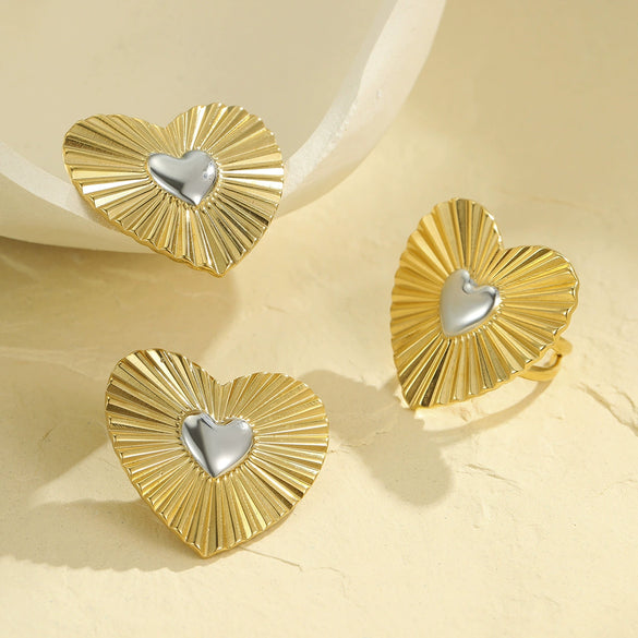 Light Luxury Heartshaped Stainless Steel 18K Electroplated Women's Earrings