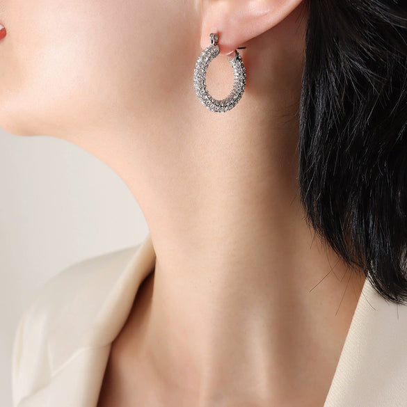 Light Luxury Retro Twist U Shaped Geometric Earrings In Environmental Protection Titanium Steel With Electroplating