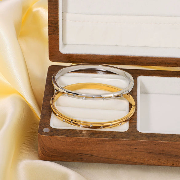 Light Luxury Stainless Steel Gold Plated Bracelet With Diamond Inlaid And 18K Furnace Vacuum Plating