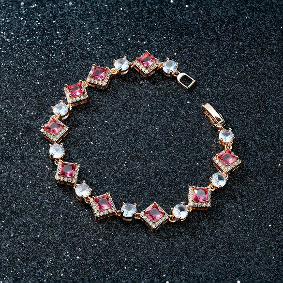 Light Luxury Sugar Cube Bracelet For Women Retro Niche Exquisite Micropaved Zircon Geometric Copper Bracelet