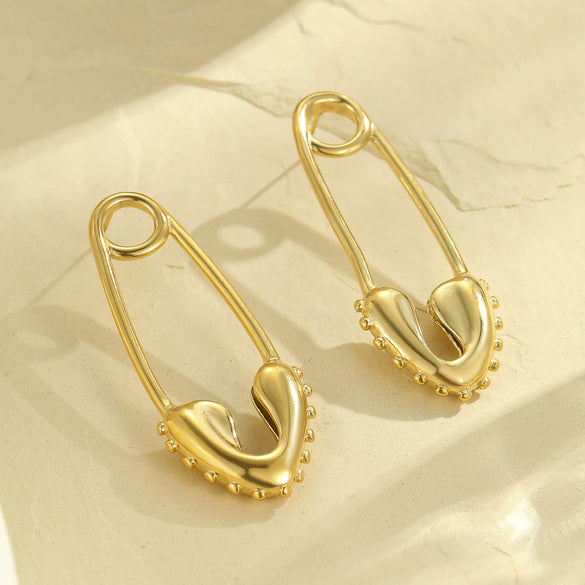 Light Luxury Women's Heartshaped Stainless Steel Earrings With Geometric Pattern And Electroplating