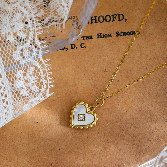Lolita Vintage Lace Love Double Sided Shell Diamond Pendant Titanium Steel Heart Shaped Necklace