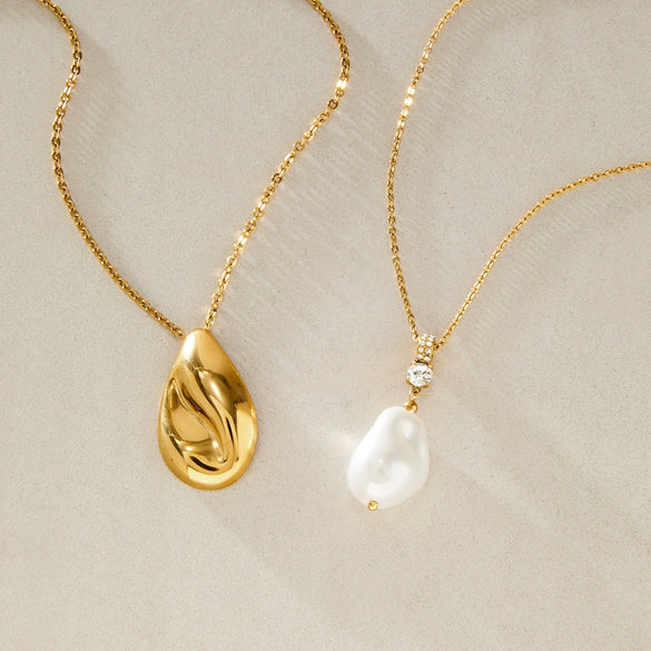 Long Geometric Glass Pearl Necklace In Stainless Steel With Vacuum Gold Plating For Women