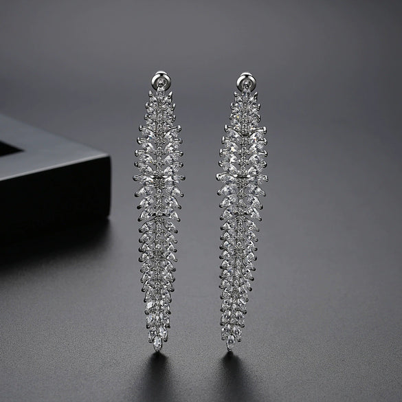 Long Leaf Geometric Copper Zircon Drop Earrings For Women With Electroplated Finish And Statement Fashion Design