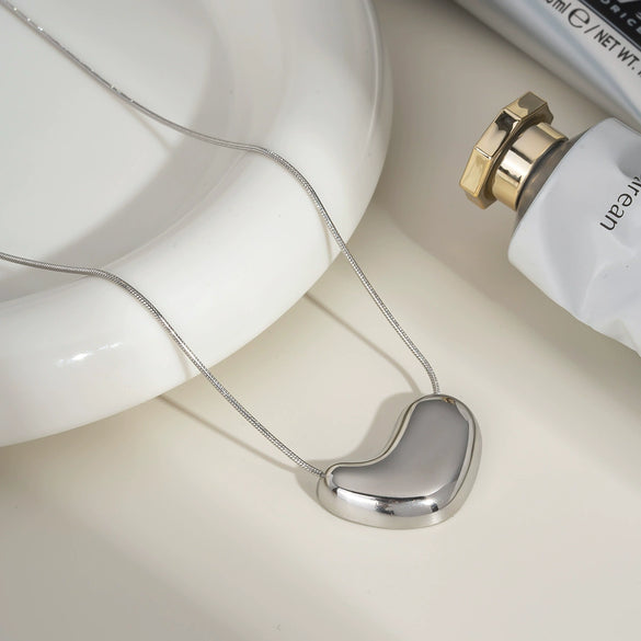 Love Heart Shape Pendant Necklace For Women Sweet Simple Stainless Steel Jewelry With Pvd Furnace Vacuum Real Gold Plating Snake Bone Chain