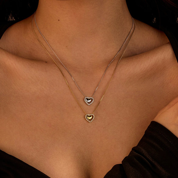 Love Pendant Titanium Steel And Stainless Steel Clavicle Chain For Women With Peach Heart Shape And Electroplating Treatment