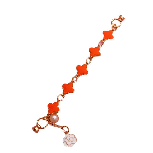 Lucky Fourleaf Clover Zinc Alloy Bracelet Phone Case Accessories With Oil Dropping And Plating Process And Turnbuckle Fixation