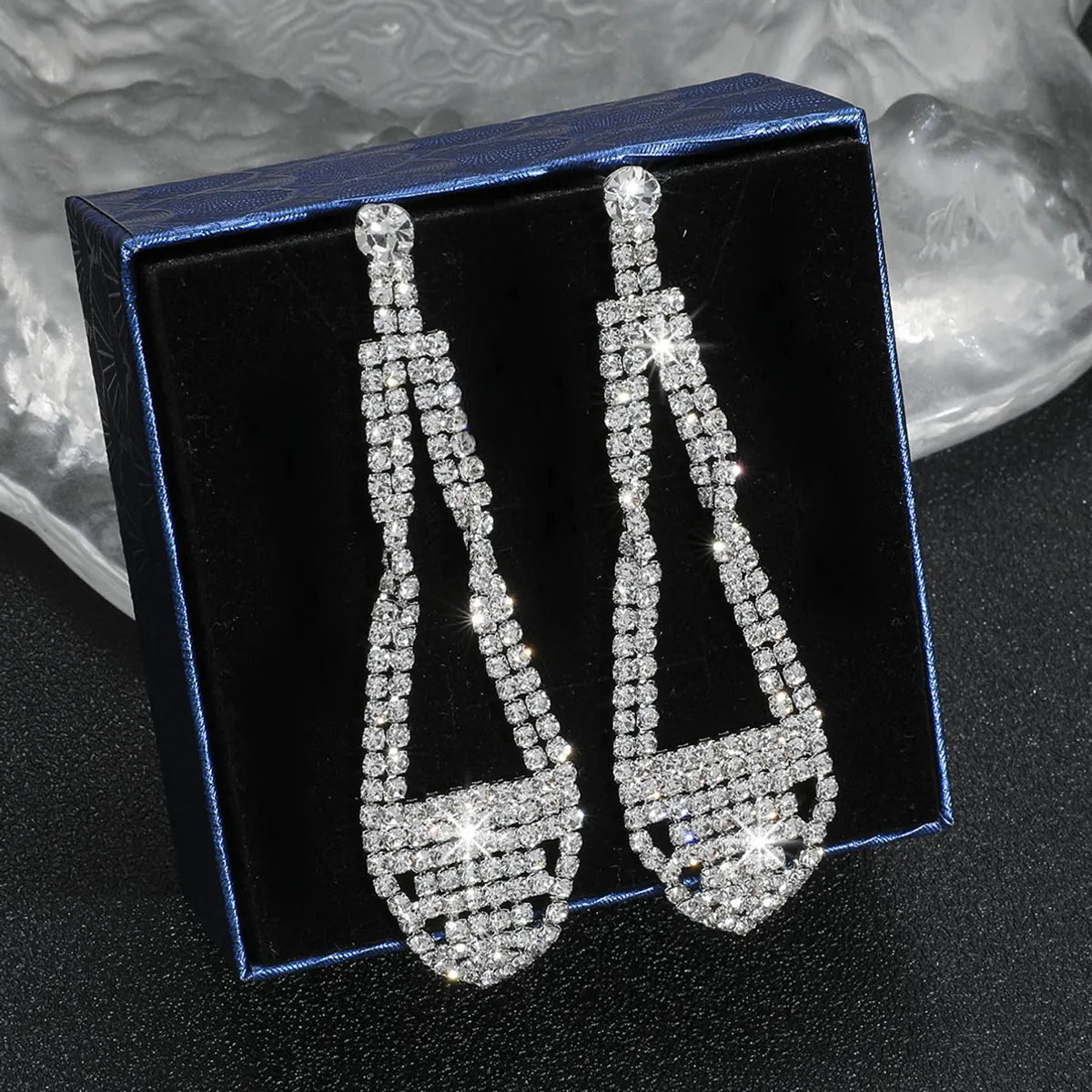 Luxurious Geometric Rhinestone Tassel Drop Earrings 1 Pair