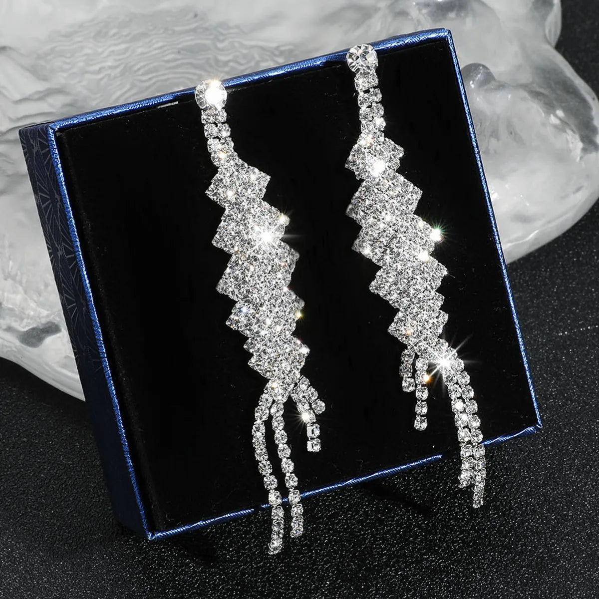 Luxurious Geometric Rhinestone Tassel Drop Earrings 1 Pair