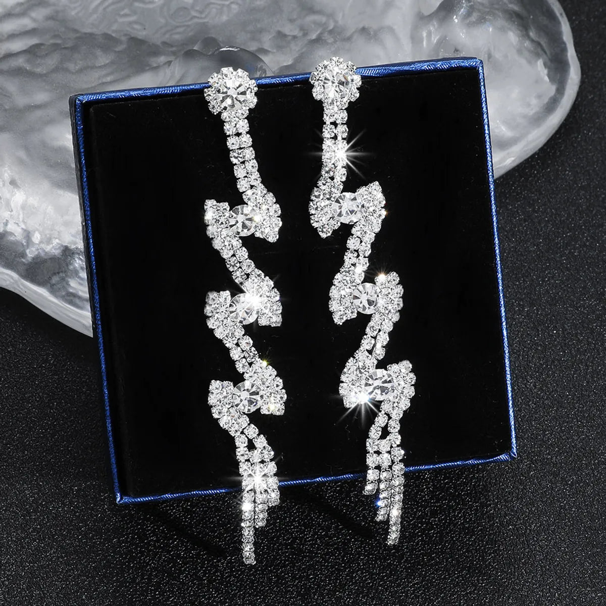 Luxurious Geometric Rhinestone Tassel Drop Earrings 1 Pair