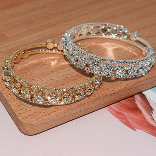 Luxurious Geometric Rhinestone Women's Bangle