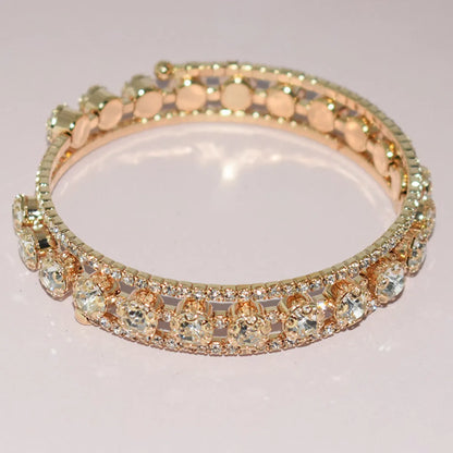 Luxurious Geometric Rhinestone Women's Bangle