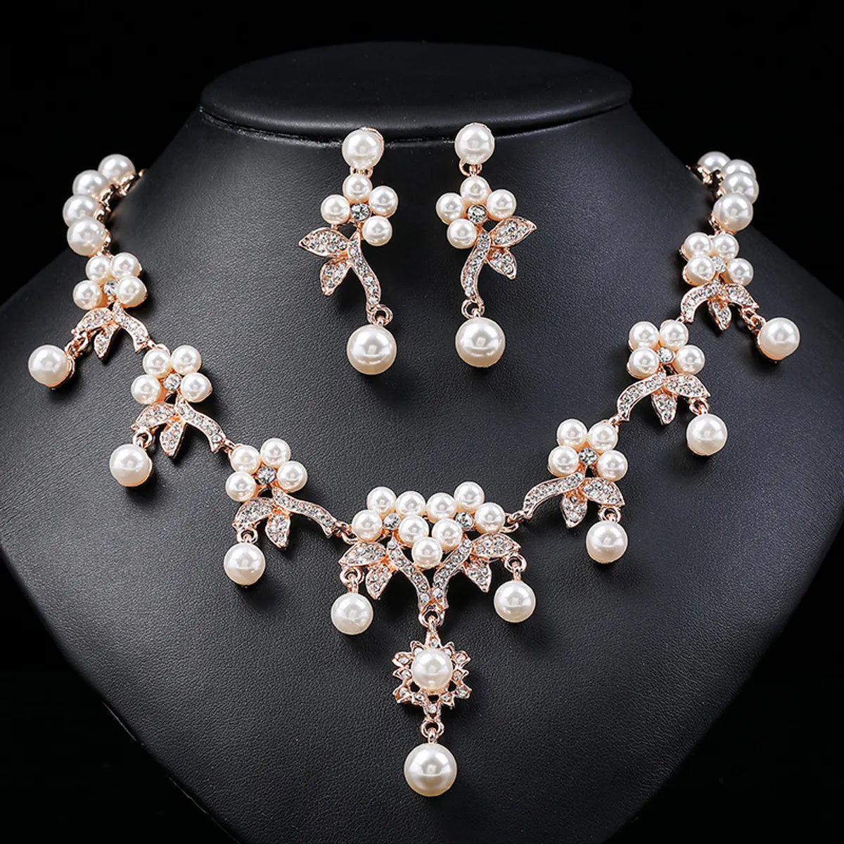 Luxurious Leaves Alloy Plating Artificial Pearls Rhinestones Women'S Earrings Necklace