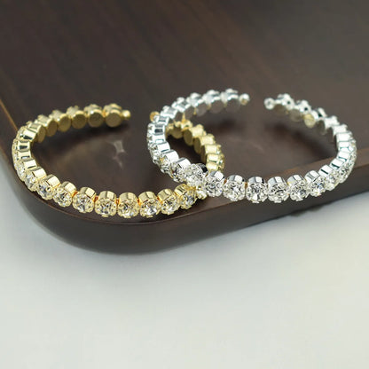 Luxurious Round Rhinestone Women's Bangle