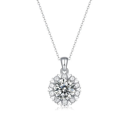 Luxurious Snowflake Sterling Silver Moissanite Pendant Necklace In Bulk