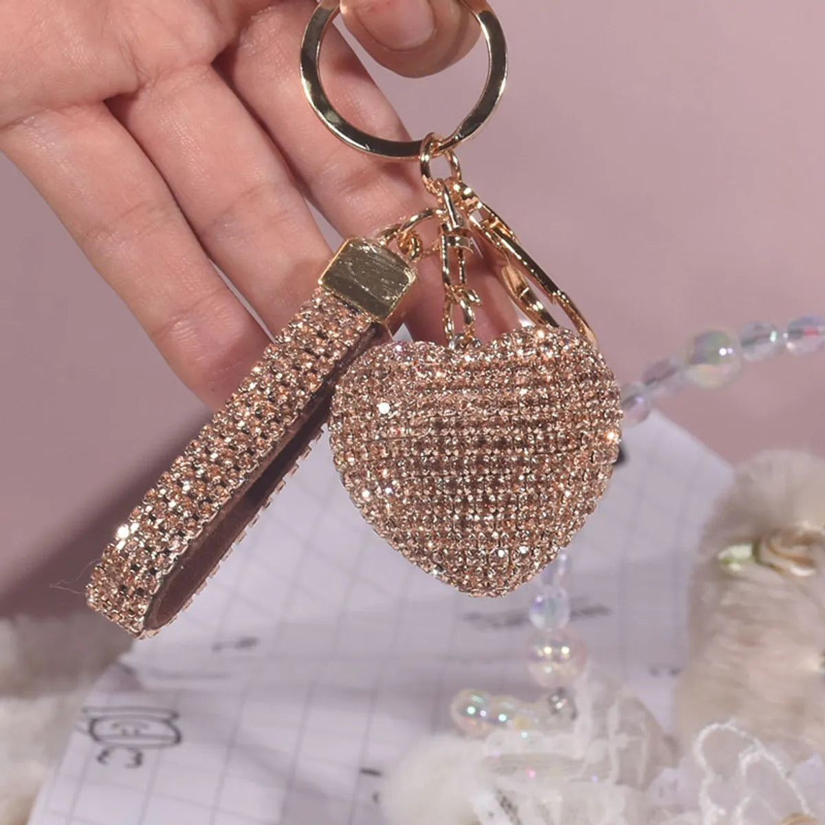 Luxurious Sweet Heart Shape Alloy Valentine'S Day Women'S Bag Pendant Keychain