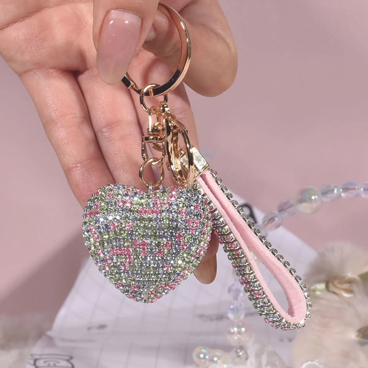 Luxurious Sweet Heart Shape Alloy Valentine'S Day Women'S Bag Pendant Keychain