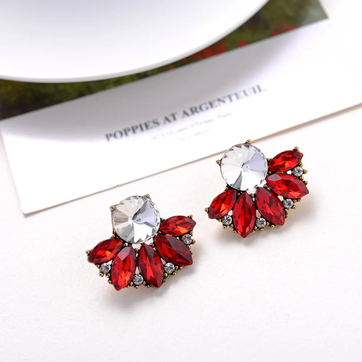 Luxurious Water Droplets Alloy Inlay Crystal Women's Ear Studs