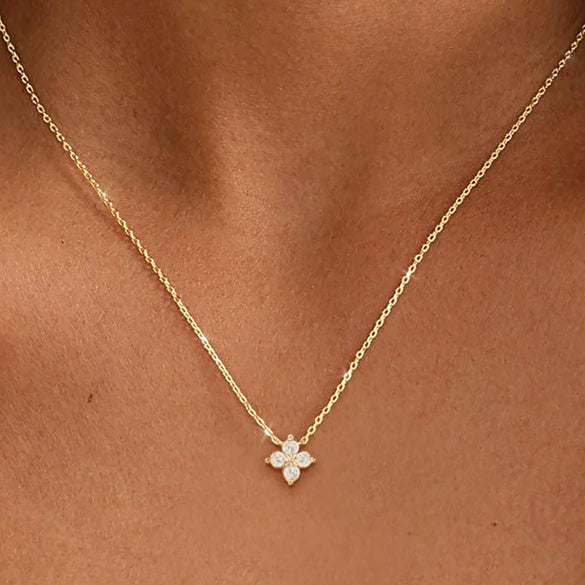 Luxury Fairy Style Copper Leaf Necklace With Electroplated Pendant Minimalist Fresh Clavicle Chain For Women