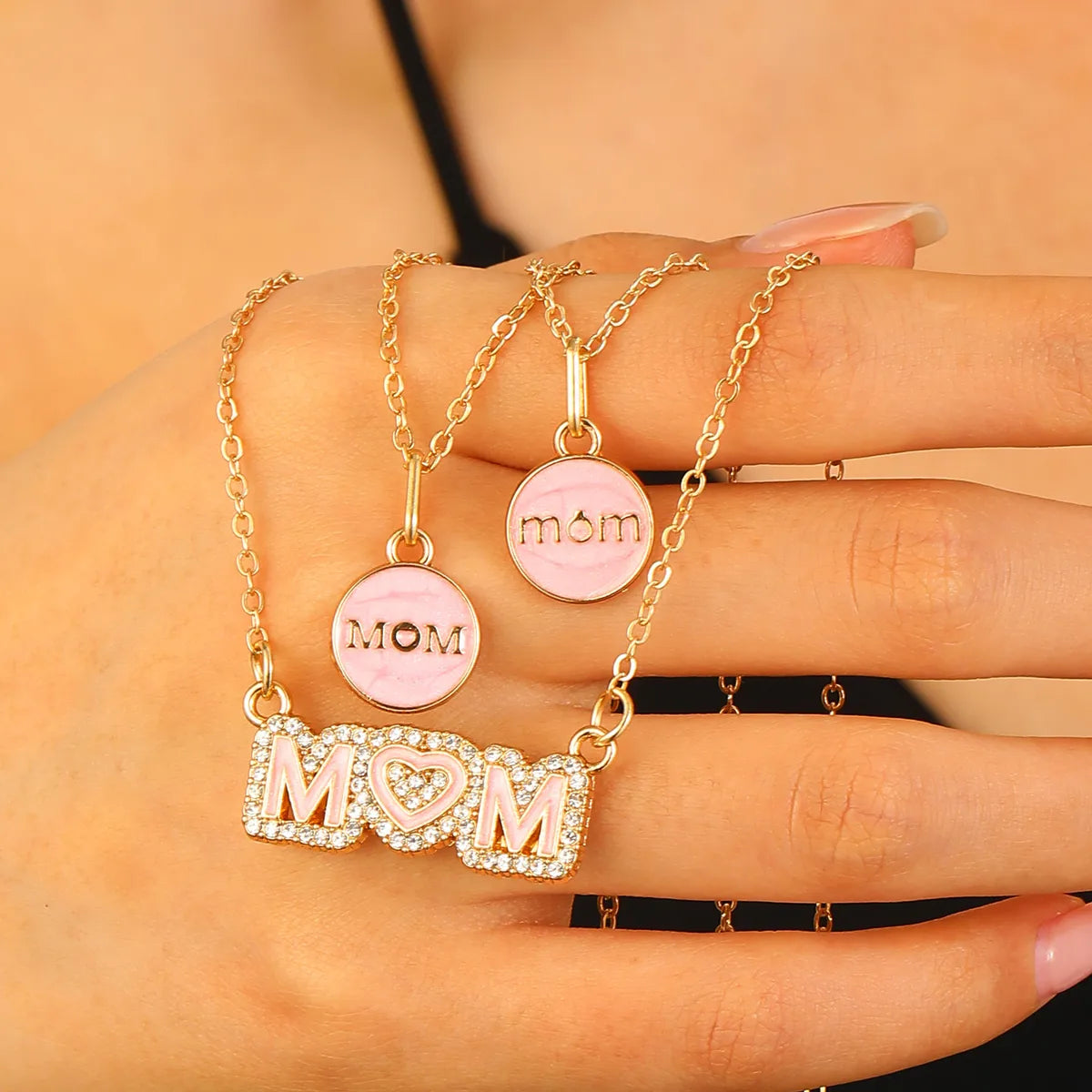 MAMA Simple Style Round Letter Alloy Enamel Inlay Rhinestones Mother'S Day Women'S Layered Necklaces