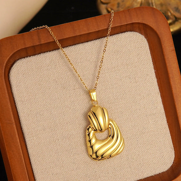 Marine Elements Starfish Conch Bow Jewelry Set