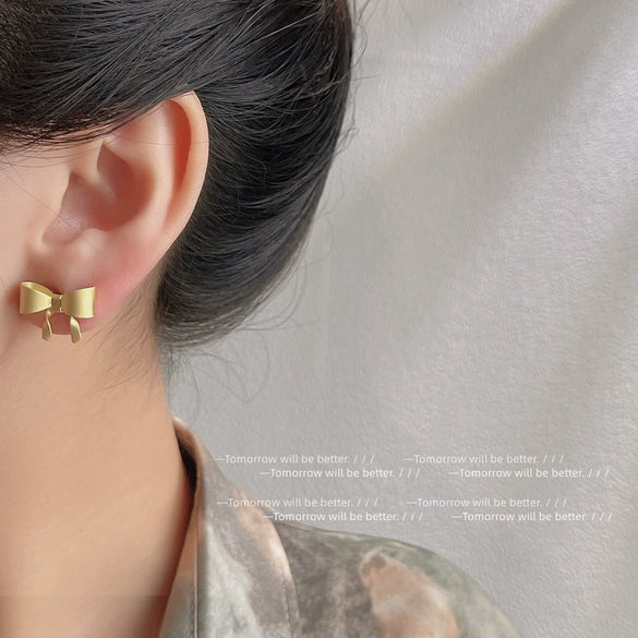 Matte Copper Bow Earrings For Women Simple Sweet Electroplated Bow Stud Earrings With Minimal Texture