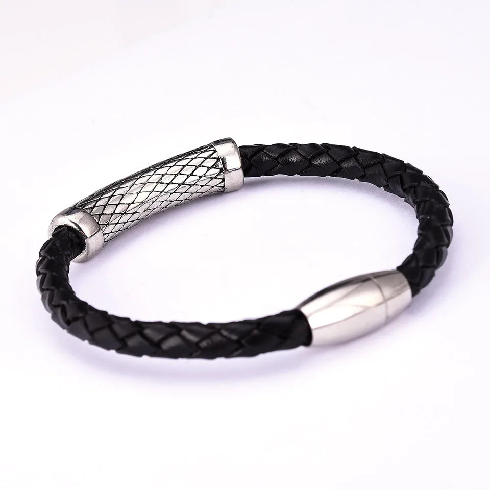 Men'S Leather Titanium Steel Rhombus Pattern Bracelet