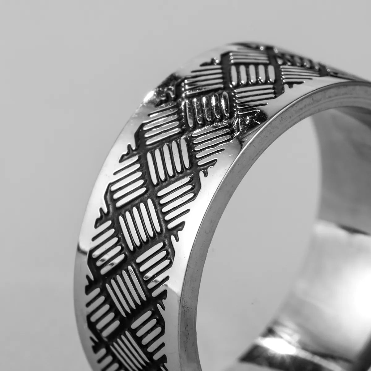 Men'S Retro Titanium Steel Carved Ring Wholesale