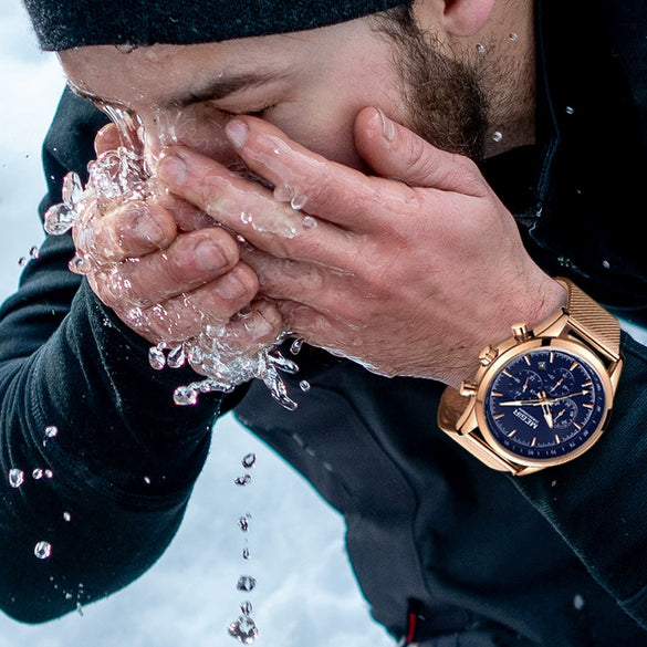 Men's Alloy Case Mineral Strengthened Glass Mirror Stainless Steel Strap Leisure Round Dial Quartz Multifunctional Chronograph Sports Watch