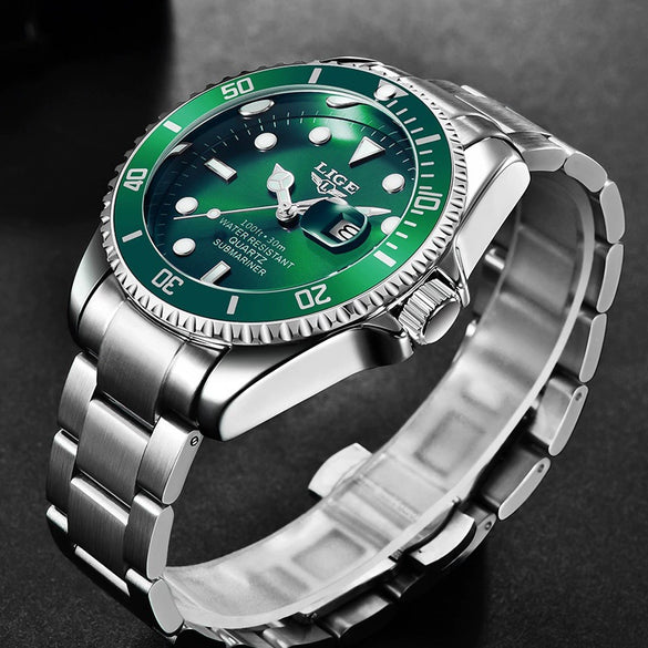 Men's Alloy Quartz Waterproof Luminous Sports Watch With Onion Crown Double Snaps Stainless Steel Strap And Mineral Strengthened Mirror