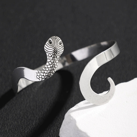 Men's Metal Animal Zodiac Arm Bracelet Jewelry With Electroplating