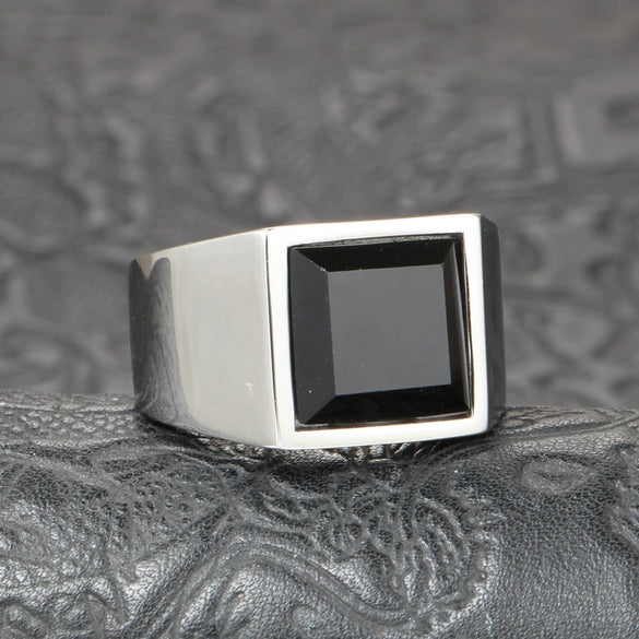 Men's Retro Black Agate Inlay Titanium Steel Ring With Polished Geometric Square Design