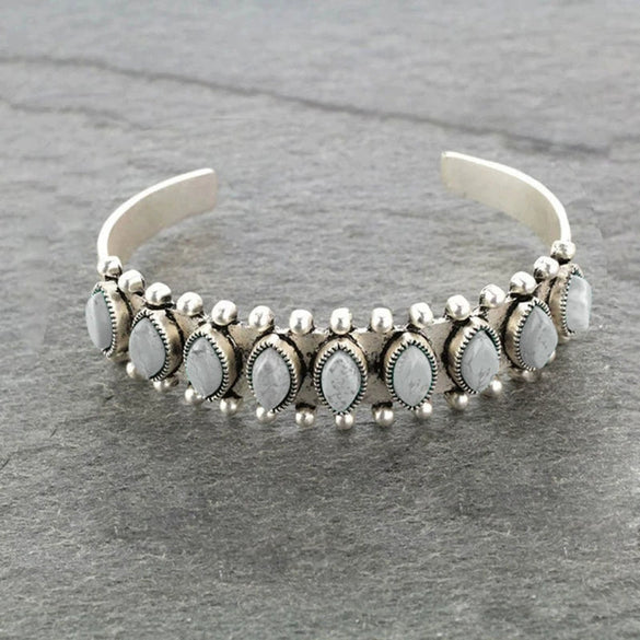 Metal Bohemian Style Turquoise Open Electroplated Bracelet With Retro Pattern For Female