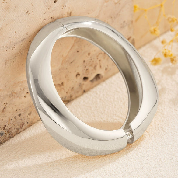 Metal Electroplated Irregular Texture Spring Bracelet In Geometric Style