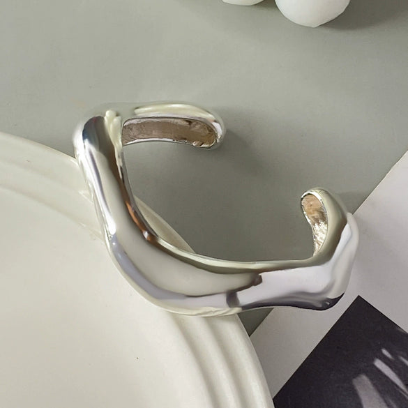 Metal Exaggerated Geometric Heavy Industry Design Smooth Bracelet With Electroplating Treatment