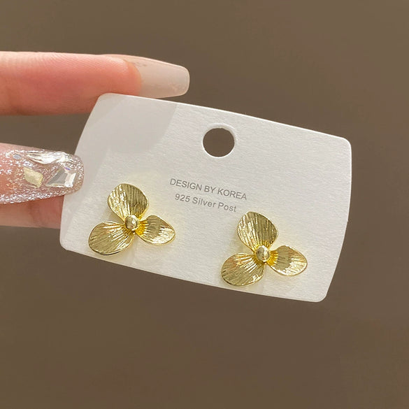 Metal Flower Earrings For Women Light Luxury Niche Retro Elegant Electroplated