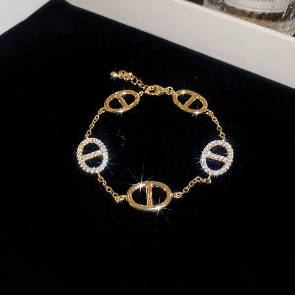 Metal Flower Electroplated Women's Light Luxury Simple Allmatch Bracelet Accessories