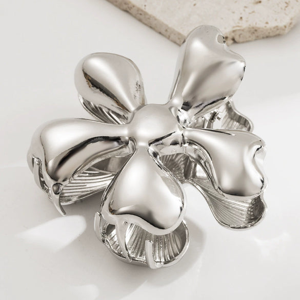 Metal Flower Geometric Hair Clip For Women With Electroplating Treatment