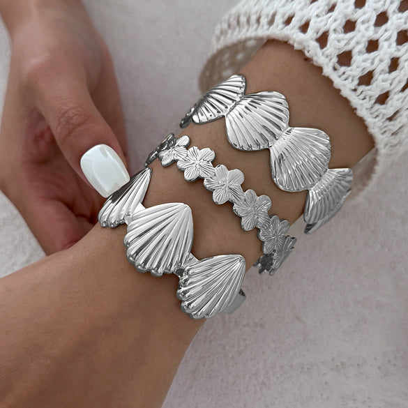Metal Flower Shell Open Bracelet Electroplated