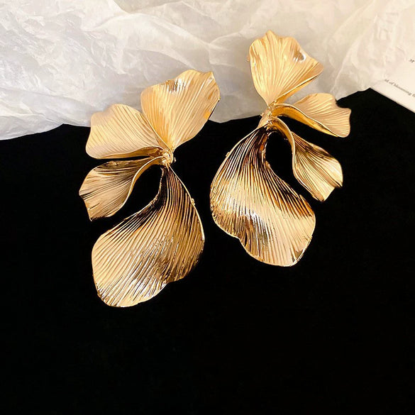 Metal Flower Tassel Earrings For Women Electroplated Light Luxury Style