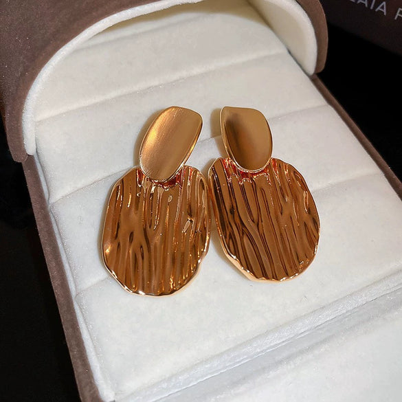 Metal Flower Tassel Earrings For Women Electroplated Light Luxury Style