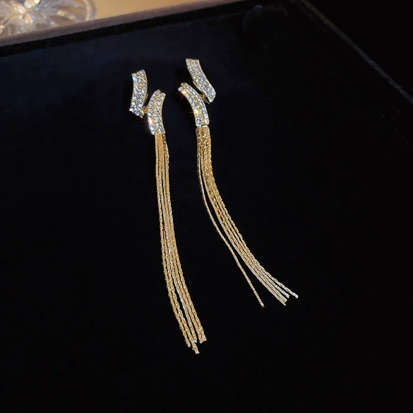 Metal Flower Tassel Earrings For Women Electroplated Light Luxury Style
