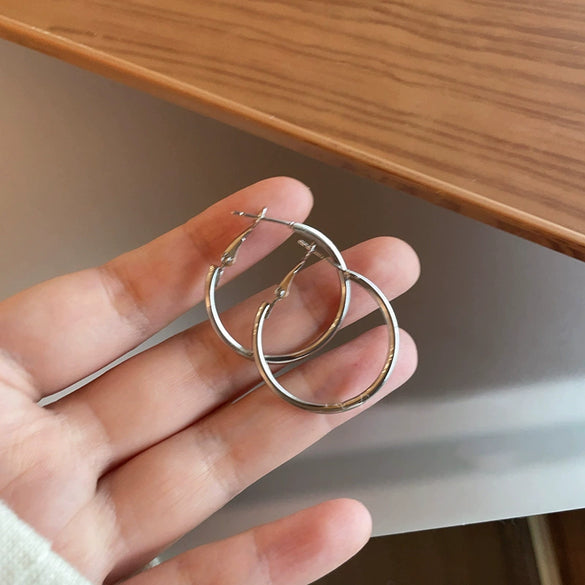 Metal Geometric Hoop Earrings Highend Luxury Electroplating Style For Women