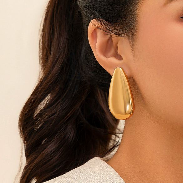 Metal Geometric Love Pleated Drop And Heart Shape Stud Earrings For Women With Electroplating Treatment