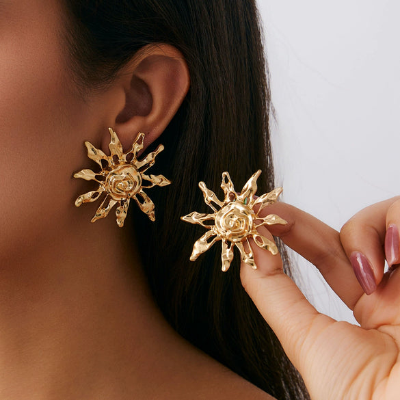 Metal Geometric Pleated Leaf Electroplated Women's Earrings